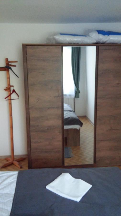 Apartma Med Oljkami Spodnji Portorož Buitenkant foto